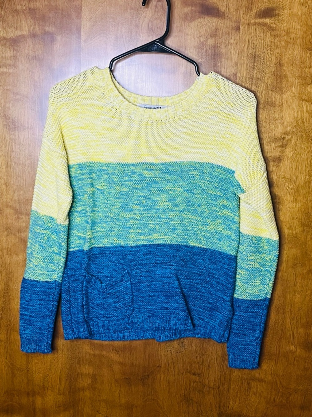 Forever 21 Colorblock Knit Sweater – Size Small